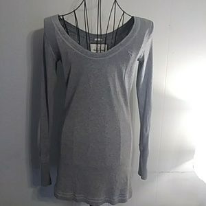 Women's Abercrombie t shirt